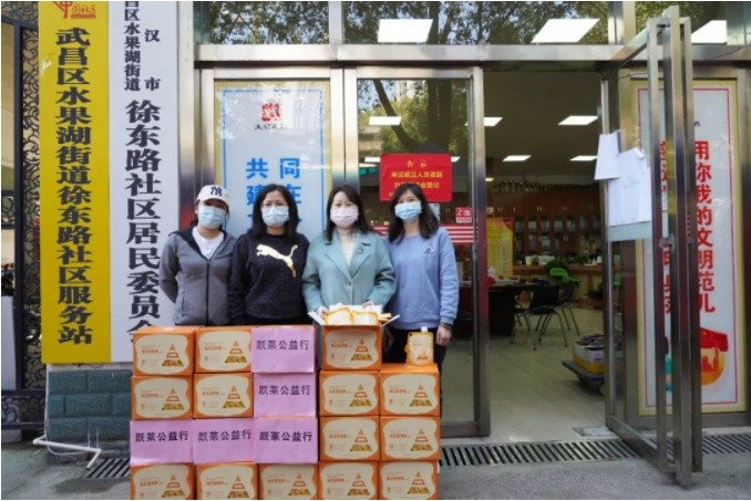 同“粥”共济：武汉跃莱为在核酸检测一线的社区送去营养粥