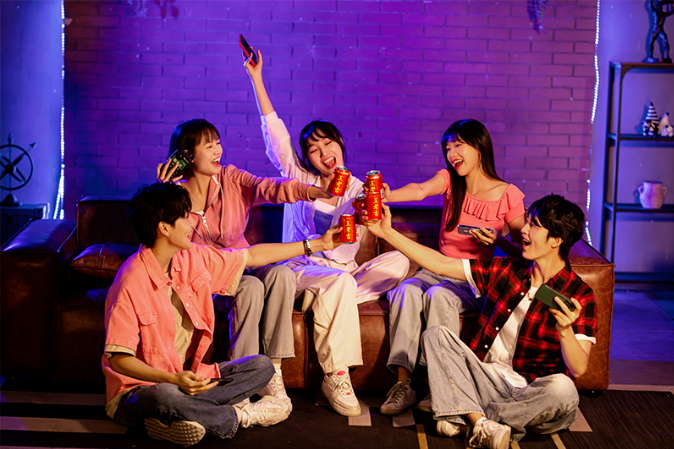 准备就绪,冰爽“吉”结!跟王老吉一起做夏日王者!