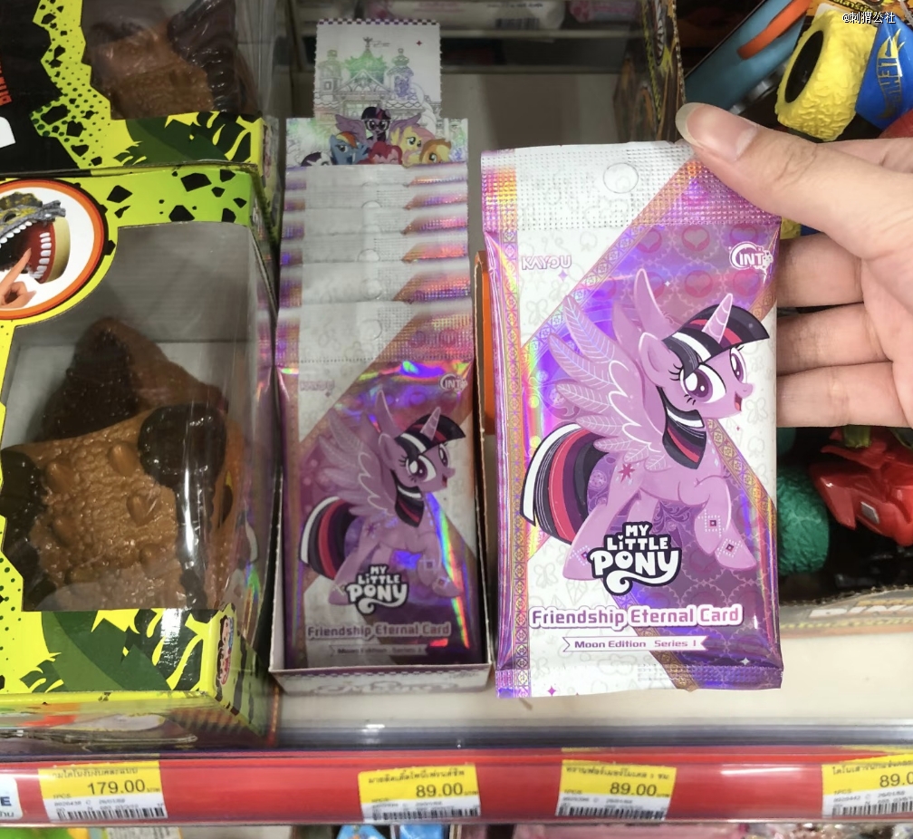 卡游出海,「卡」在没有自己的labubu